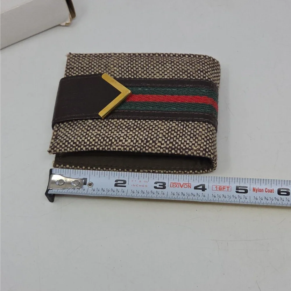 Vintage Men’s Bifold Wallet with Stripe Detail – Canvas Wallet Hong Kong 80s
